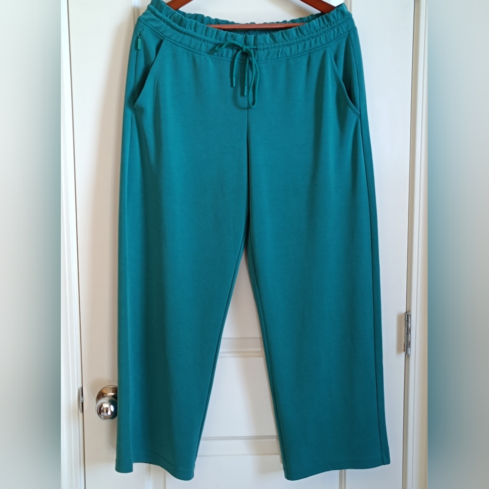 Athleta Pants. Size Large